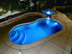 kolam renang fiber fasilitas yang mewah dan modern