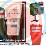 tong sampah karakter kartun